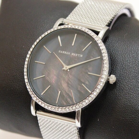 Accessories - Women's Casual Watch With Rhinestones Natural Shell Dial Mesh Bracelet 36mm